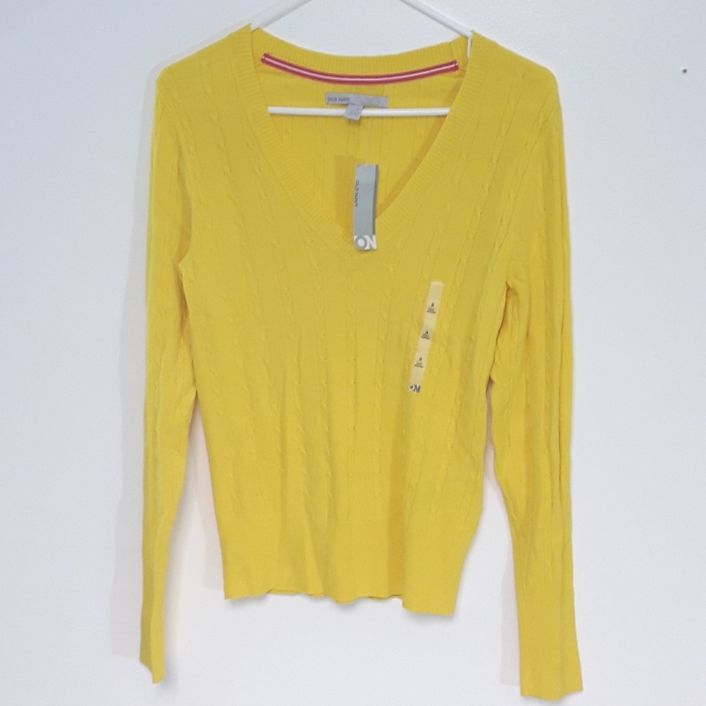 Old Navy sweater